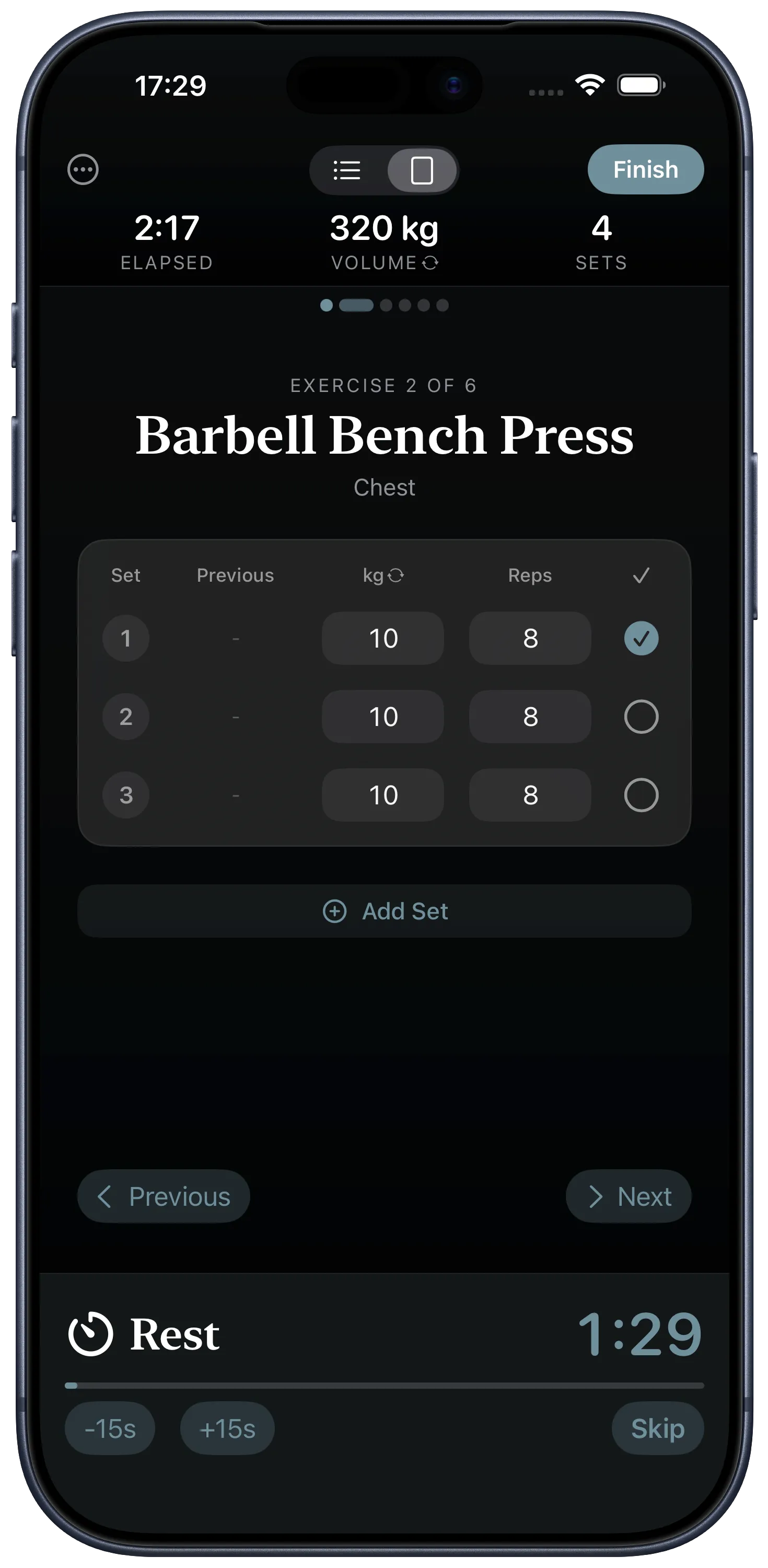 Focus mode on iPhone, showing one exercise at a time with a rest timer